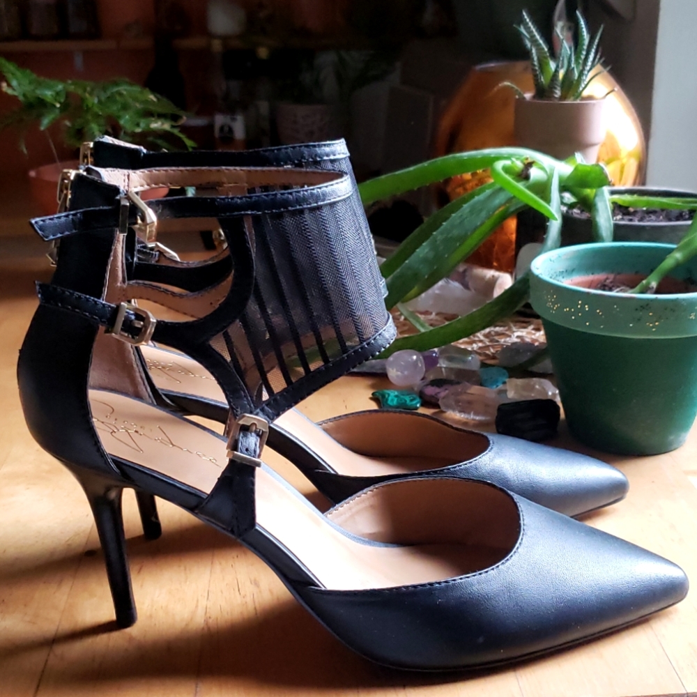 NEW! Black Dress Pump w Ankle Cage